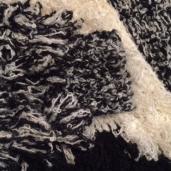 le sweater Cosy Fuzzy Statement Design💋 - Picture 5 of 5